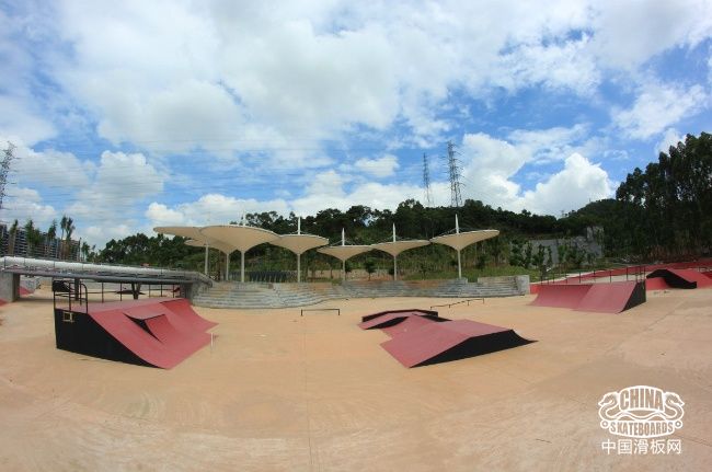 新闻 社会 正文东莞的滑板场在东城体育公园,由科美国际做的整体景观