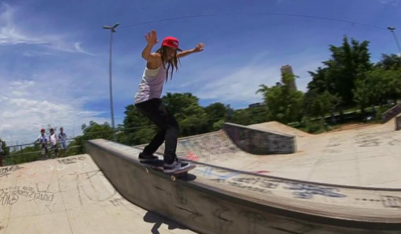 板女 女滑手 LeticiaBufoni 