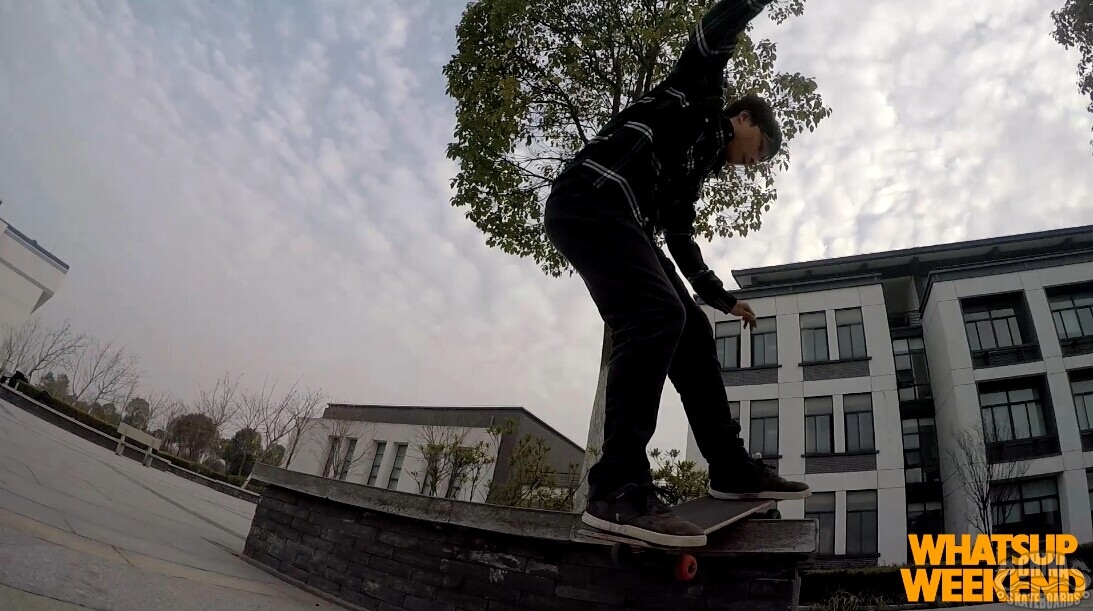 滑板 动作 教学  Fakie BS Boardslide 眼镜