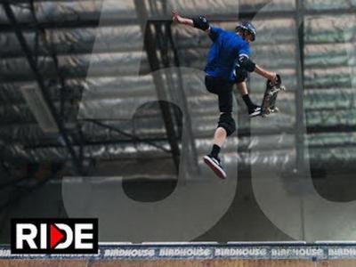 滑板传奇Tony Hawk: 50个经典的动作为自己庆祝50岁生日！